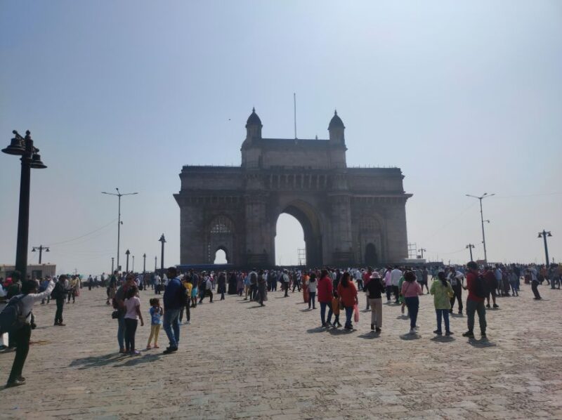 Mumbai: Highlights Bus Full-Day Tour in Hindi - Meeting Point and Prohibited Items