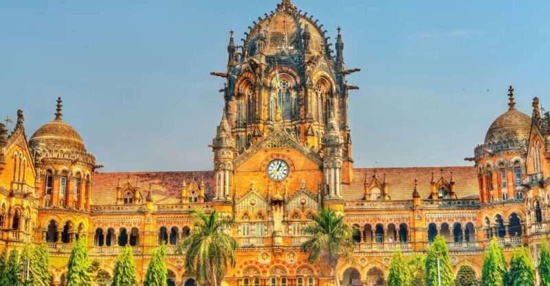 Mumbai: Local Train Ride and City Highlights Day Tour - Historical and Culinary Highlights