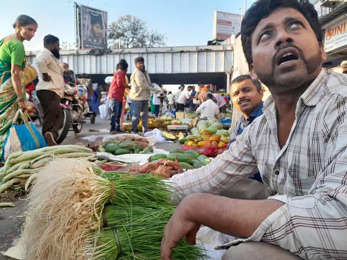 Mumbai: Market And Temple Tour - Key Points