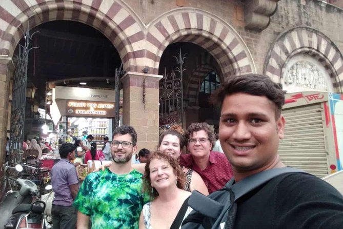 Mumbai Market Walking Tour - Flower Alley