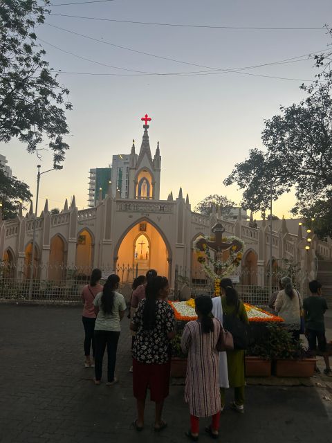 Mumbai Nighttime Adventure - Booking and Meeting