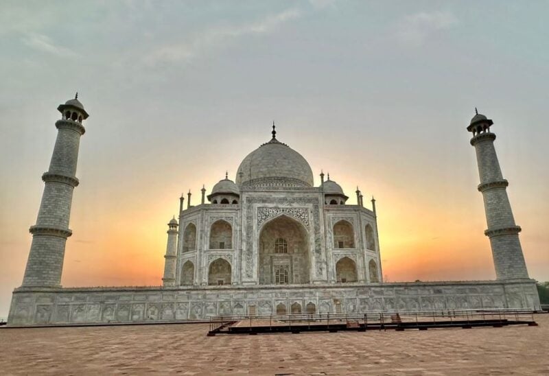 Mumbai: Private 2-Day Delhi & Agra Trip With Flights & Hotel - Pickup and Language Options