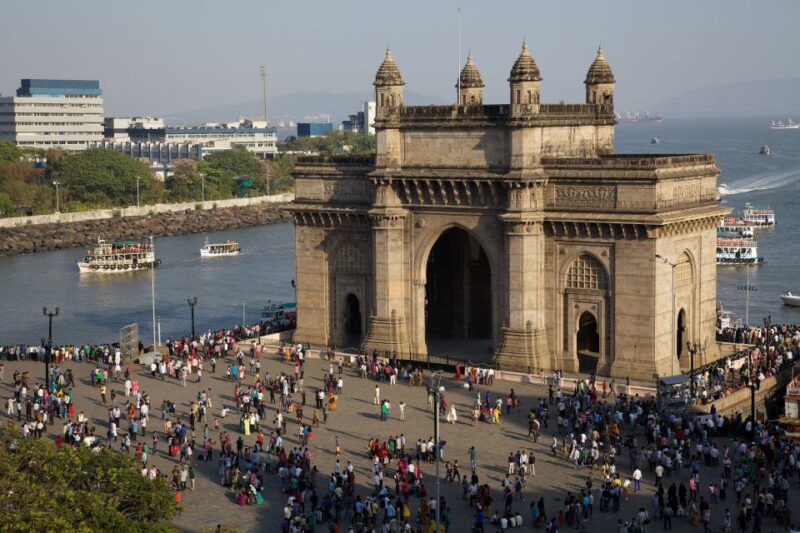 Mumbai: Private Car Hire With Professional Driver - Vehicle and Driver Specifications
