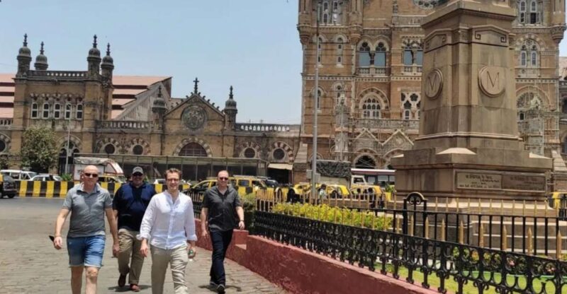 Mumbai: Private City Sightseeing and Dharavi Slum Tour - Key Points