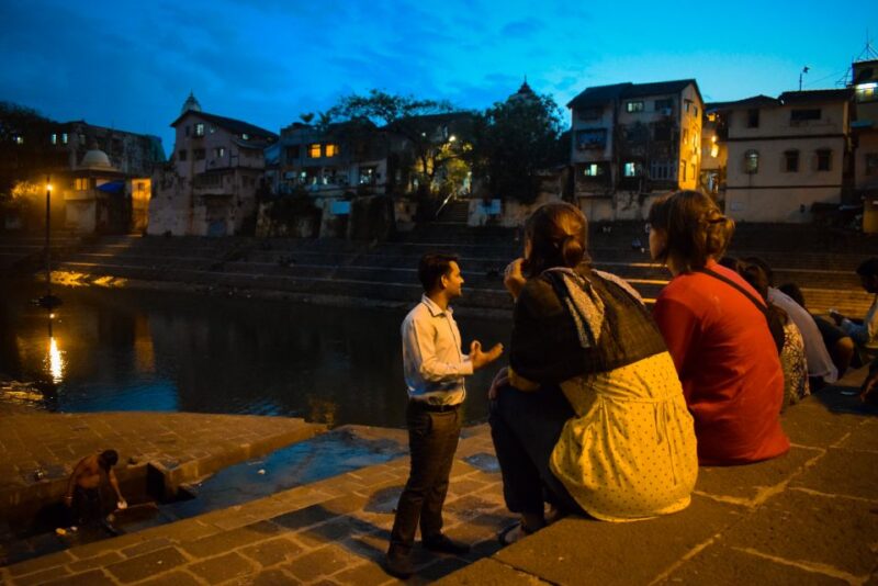 Mumbai: Private Night Tour - Visiting CST Railway Station