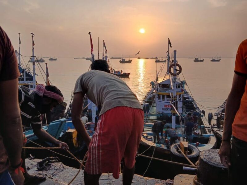 Mumbai: Private Slum & Sightseeing Tour by Car - Dharavi Slum Experience