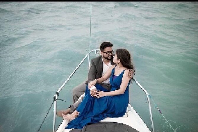 Mumbai Romantic Candlelit Dinner Sailboat Cruise - Meeting Point and Navigation