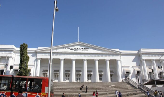 Mumbai: South Mumbai Heritage Walking Guided Tour - Discovering Mumbais Heritage