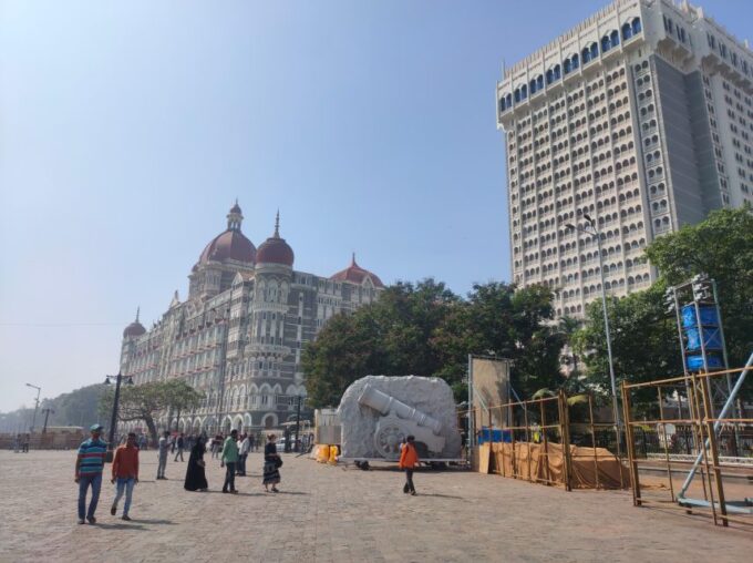 Mumbai: South Mumbai Heritage Walking Guided Tour - Immersive Walking Experience