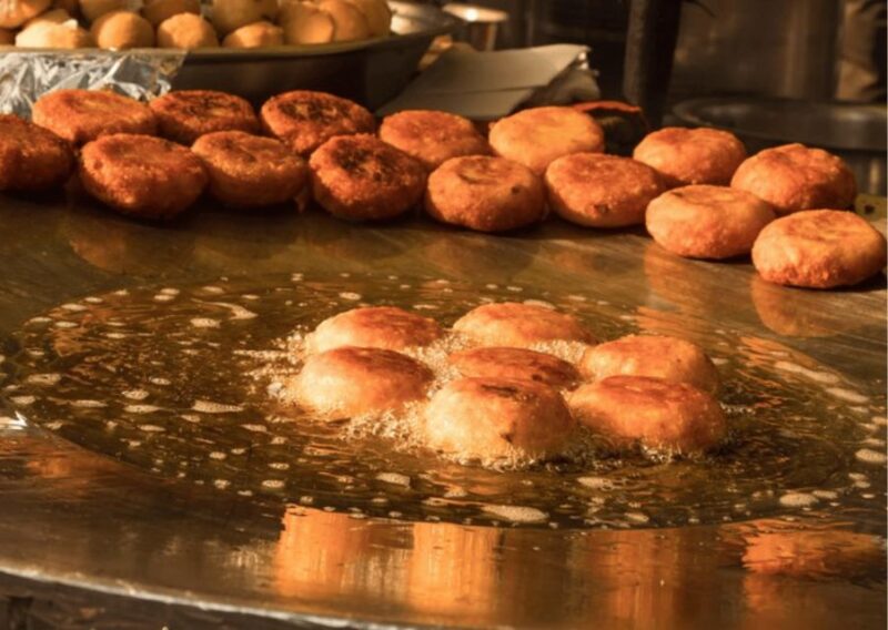 Mumbai Street Food Crawl (2 Hours Guided Food Tasting Tour) - Tour Inclusions