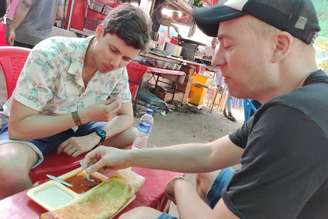 Mumbai Street Food Safari - Unique Features
