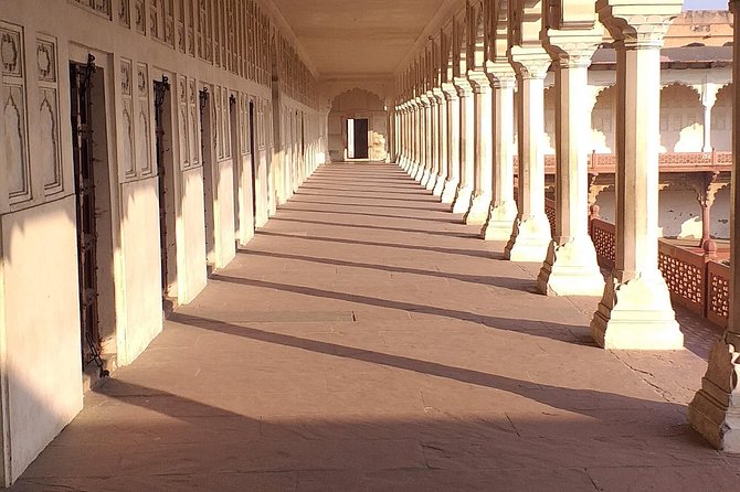 Mumbai to Agra Same Day Taj Mahal Trip With Return Flights - Cancellation Policy