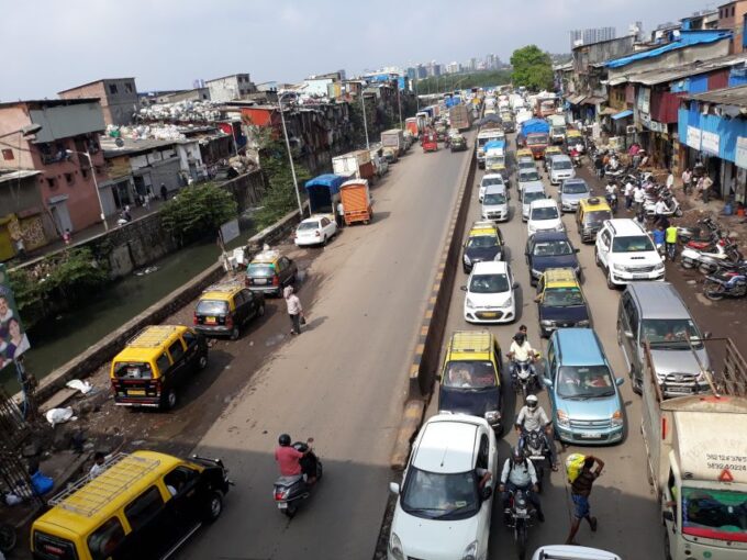 Mumbai: Walking Tour of Dharavi Slum - Community Initiatives