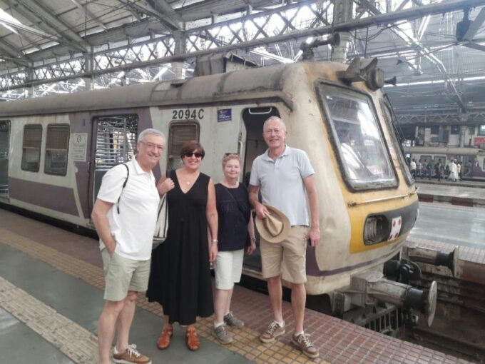 Mumbai: Walking Tour of Gothic & Art Deco Buildings - Starting and Ending Points