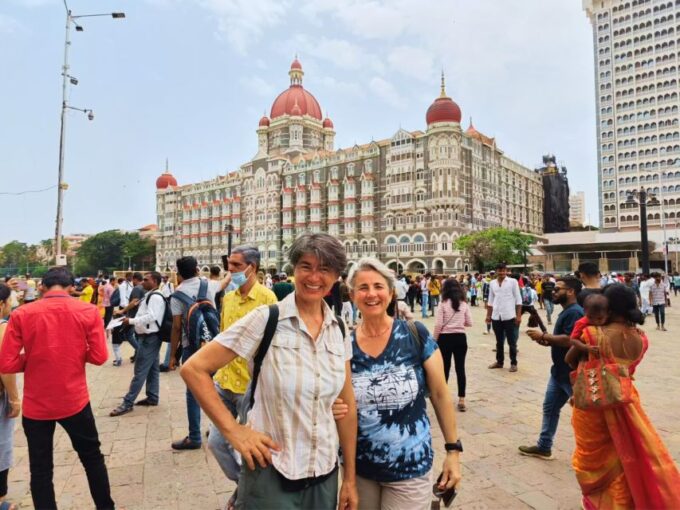 Mumbai Walking Tour With Local Snacks - Delectable Local Snacks
