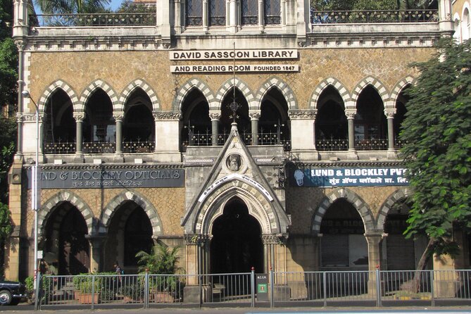 Mumbais Historical Architecture: A Self-Guided Audio Tour - Meeting and End Points