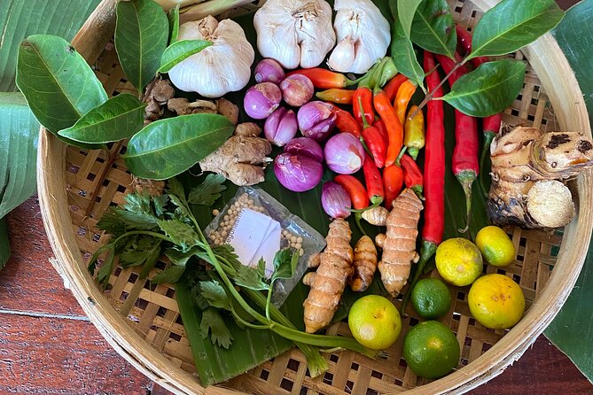 Munduk Authentic Cooking Class & Banyumala Waterfall - Key Points