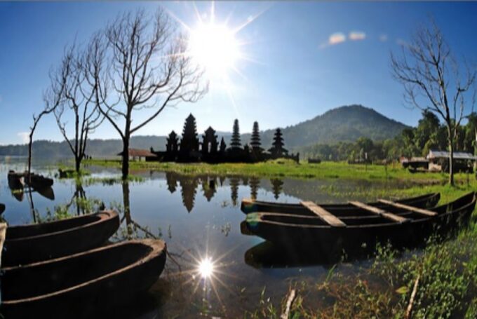 Munduk : Rainforest Tamblingan Lake Trekking & Canoeing - Frequently Asked Questions