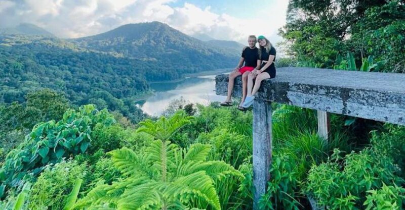 Munduk : Rainforest Trekking, Lake Canoeing & Best Waterfall - Itinerary Highlights