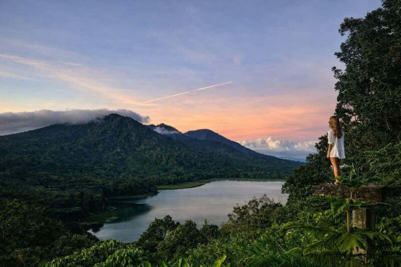 Munduk: Twin Lake Jungle Hike, Ulun Danu Temple, & Waterfall - Who Should Choose This Tour?