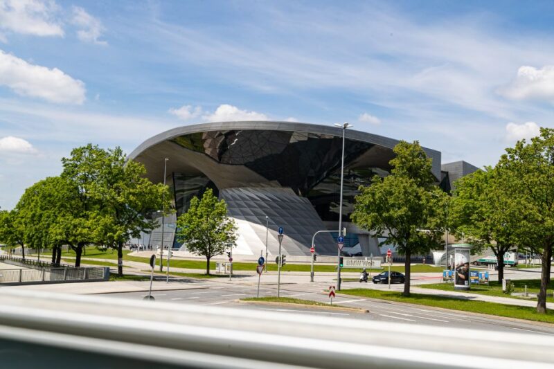 Munich: 24 or 48-Hour Big Bus Hop-On Hop-Off Bus Ticket - Key Highlights