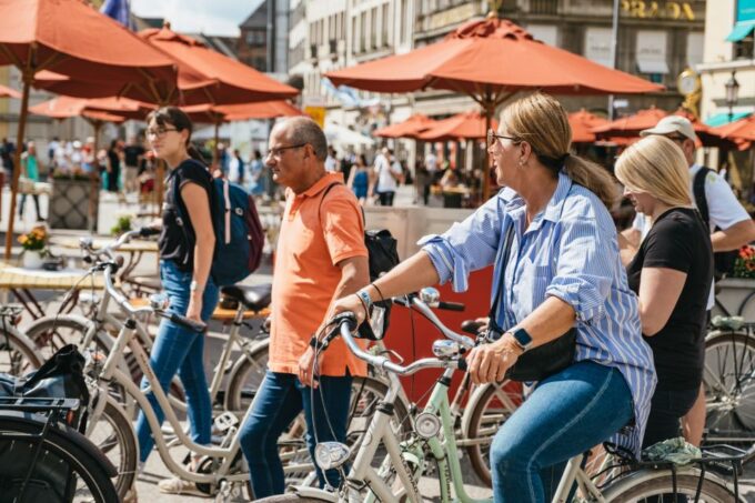 Munich 3-Hour Guided Bike Tour - Comfortable Exploration