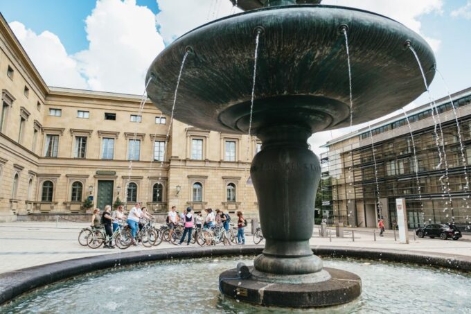 Munich 3-Hour Guided Bike Tour - Small Group Sizes
