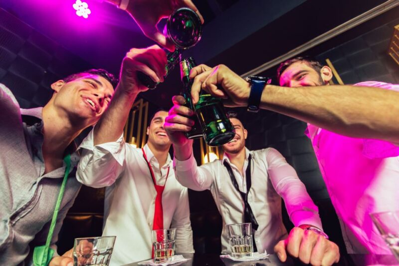 Munich: Bachelor(Ette) Party With Pub Crawl - What to Bring