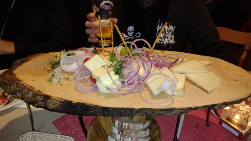 Munich: Bavarian Beer Walking Tour With Samples - Itinerary Highlights