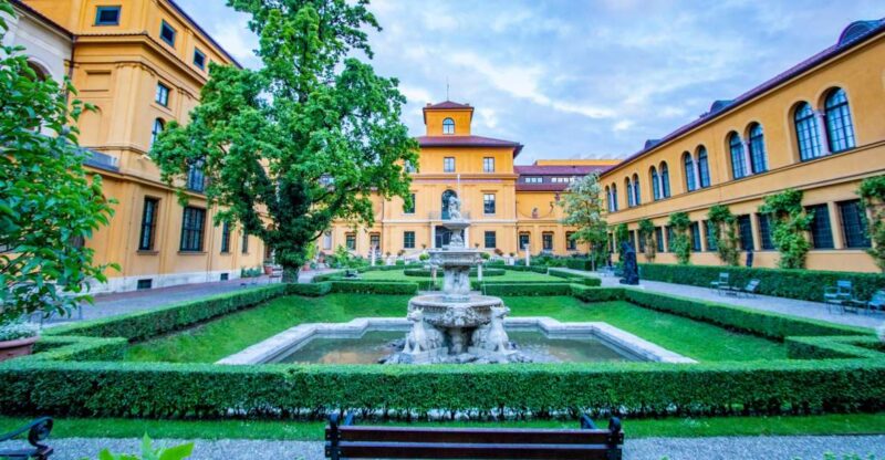 Munich: Capture the Most Photogenic Spots With a Local - Meeting Point and Preparation