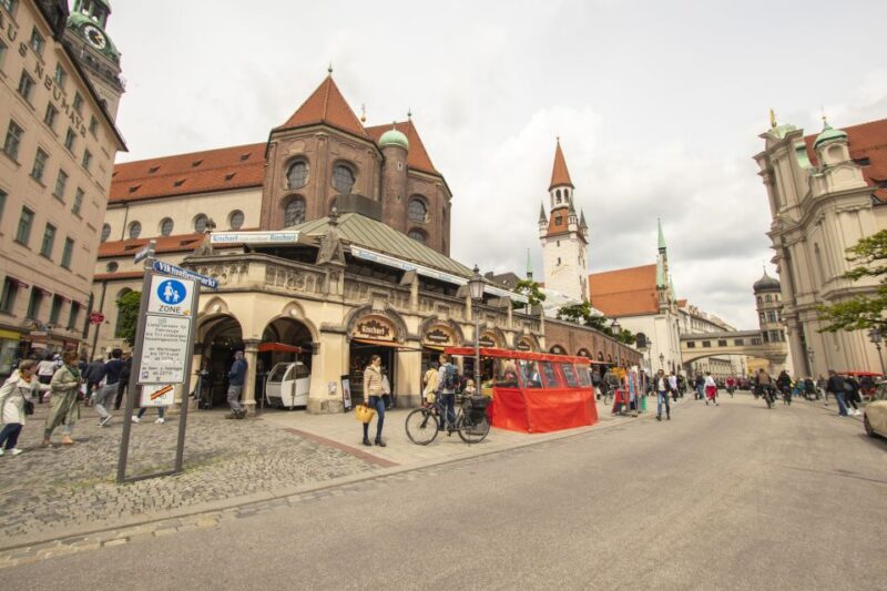 Munich: Capture the Most Photogenic Spots With a Local - Iconic Landmarks Exploration