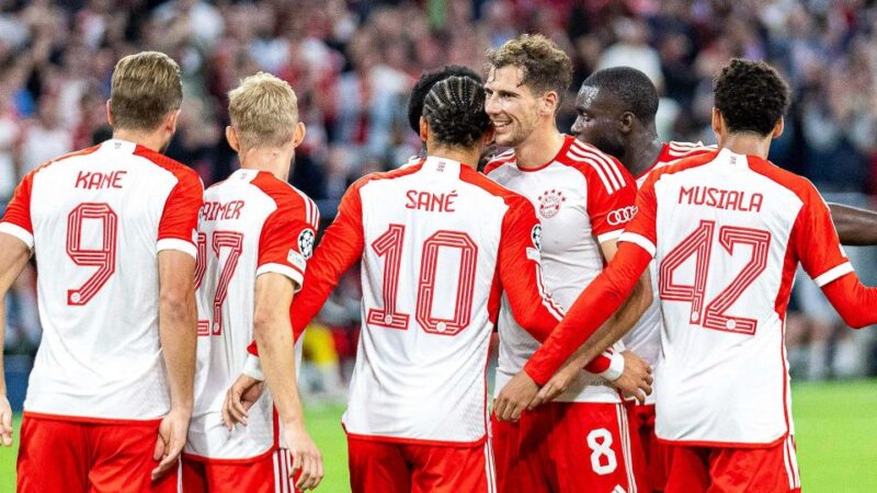 Munich: CityTour-Eisbachwelle Surf - FC Bayern - Marienplatz - Key Points