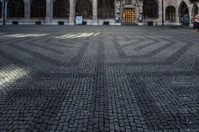Munich: Discover Places of Power Tour - Architectural Wonders of the City