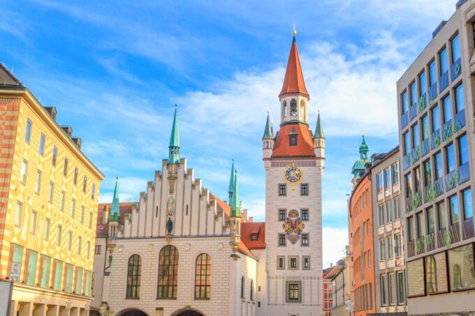 Munich Hop-On Hop-Off Tour: 1-Day or 2-Day Ticket - Pricing and Booking