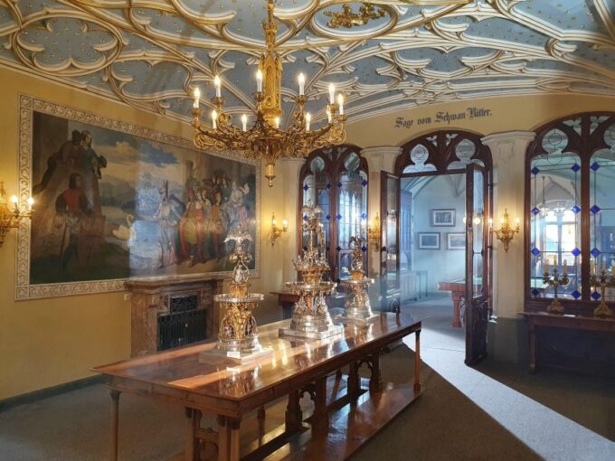 Munich: King Ludwigs Bavarian Castles Day Tour & Boat Ride - Meeting Point and Arrival