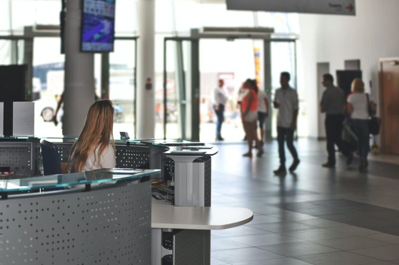 Munich: Meet & Greet Assistant at Airport - Assistant Responsibilities
