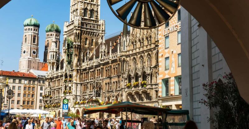 Munich: Munich by Bike - Munich Bike Tour 3-Hour Guided Tour - Tour Experience
