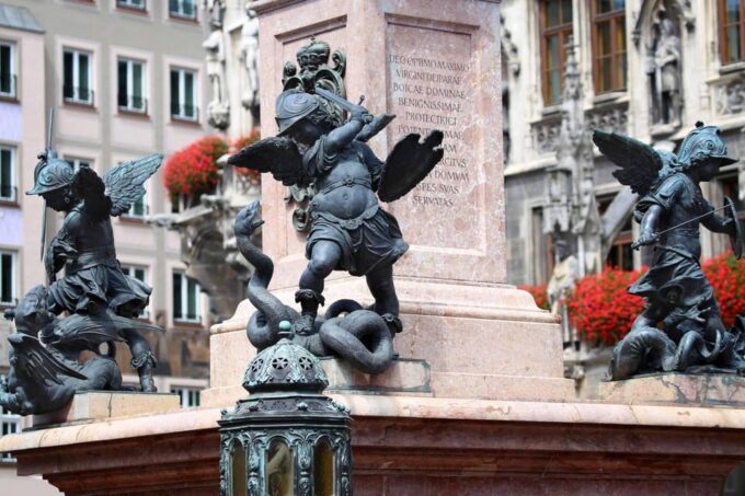 Munich: Munich by Bike - Munich Bike Tour 3-Hour Guided Tour - Languages and Duration