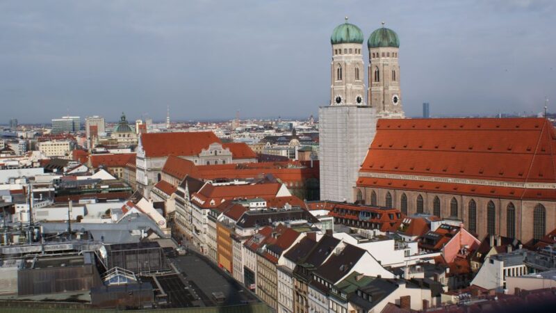 Munich: Nazi History 2-Hour Small Group Walking Tour - Key Points