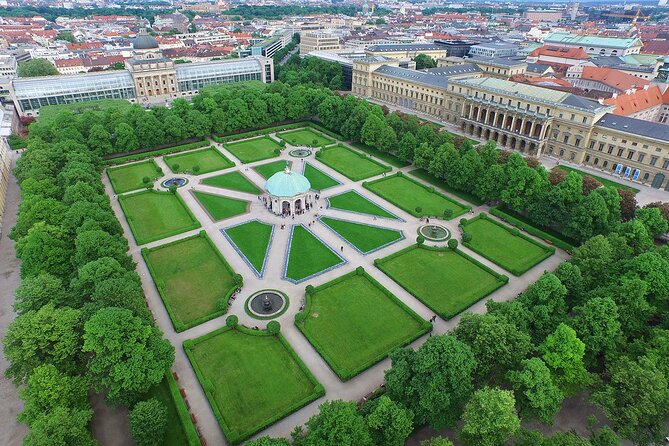Munich: Old Town Highlights Private Walking Tour - Tour Highlights