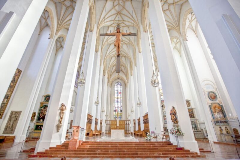 Munich: Old Town & Viktualienmarkt City Walk in English - Highlights of the Walk