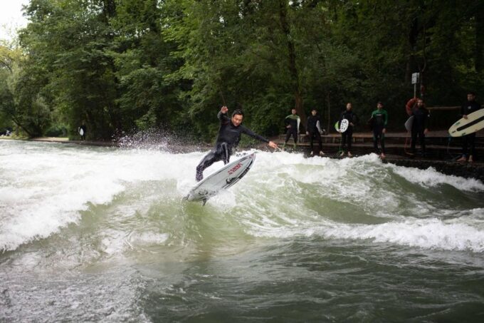 Munich: One Day Amazing River Surfing - Eisbach in Munich - Photographic Opportunities