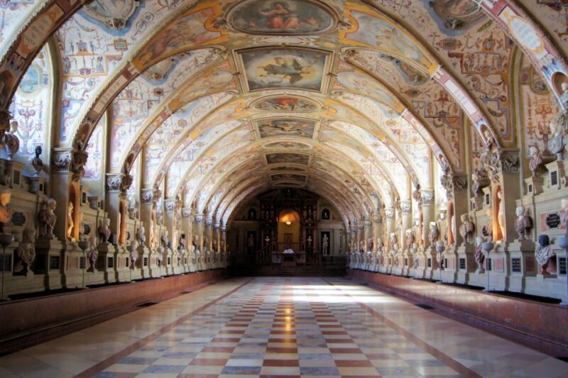 Munich: Residenz Palace, Museum and Treasury Private Tour - Key Points