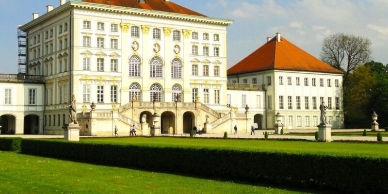 Munich: Self-Guided Walking Tour With Mobile Game - Key Points