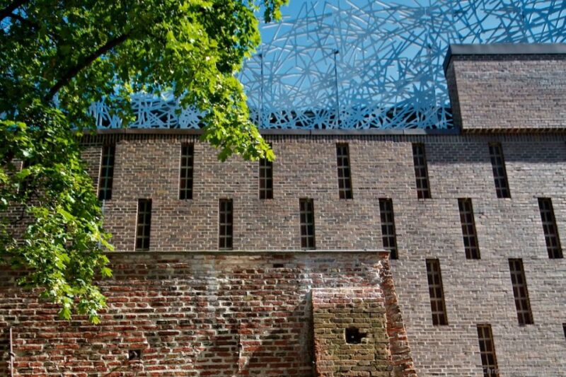 Munich: Spooky Tour of Old Town in English - The Fat Ghost of Maxtor Gate
