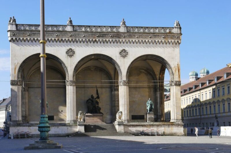 Munich: Walking Tour Old Town and Viktualienmarkt - Experience Highlights