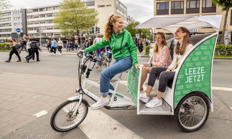 Münster: Private Guided Rickshaw City Tour - Tour Highlights