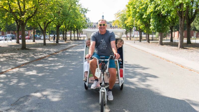 Münster: Private Guided Rickshaw City Tour - Important Information