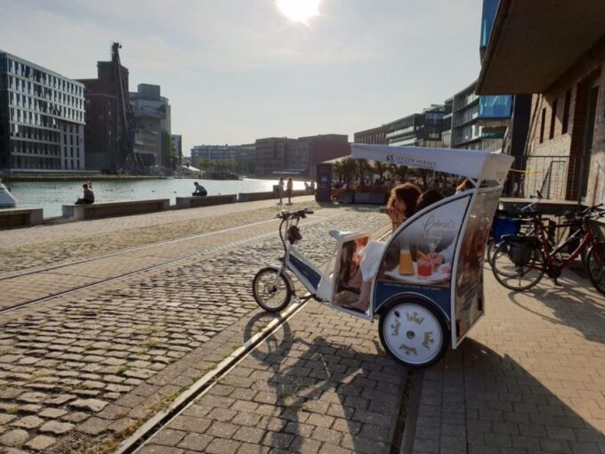 Münster: Private Guided Rickshaw City Tour - Frequently Asked Questions