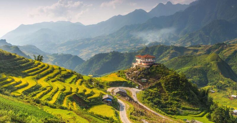 Muong Hoa Valley 2-Day Group Trek With Homestay - Day 1: Exploring Sa Pa